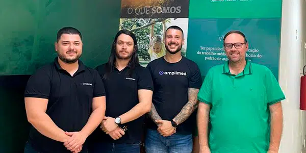 Especialistas da Amplimed em visitas às Unimeds