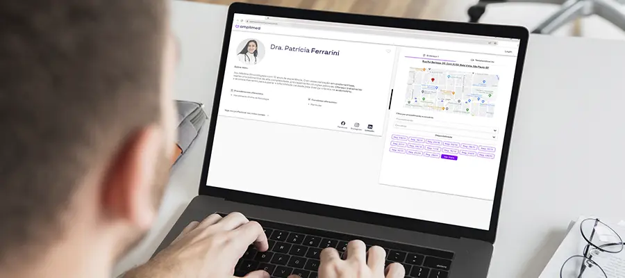 Exemplo de prontuário do paciente sendo preenchido