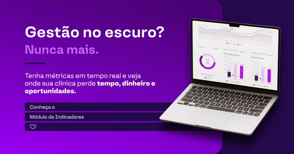 Imagem com texto sobre gestão no escuro e painel do módulo de indicadores da Amplimed
